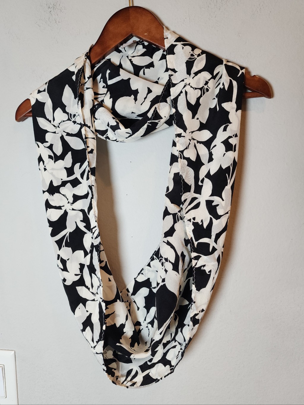 J Jill 100 Silk Infinity Scarf Black White Floral